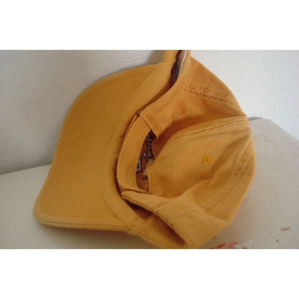 MICHIGAN WOLVERINES      beach golf STRAPBACK  DEADSTOCK HAT CAP‎ VINTAGE D5